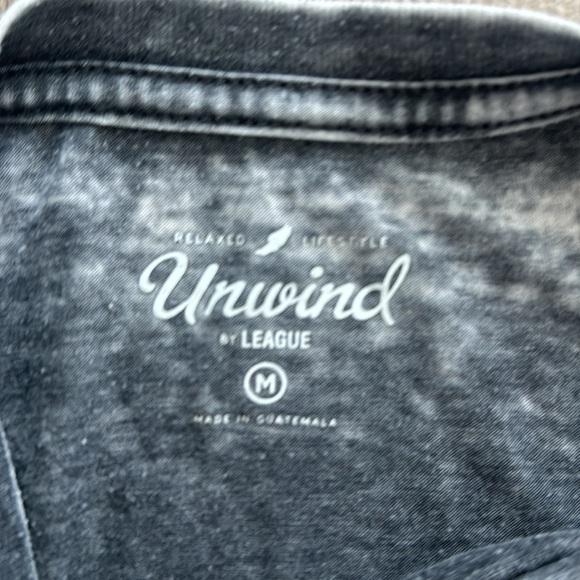 super cute and comfy size M nashville gray acid wash shirt - Picture 2 of 3